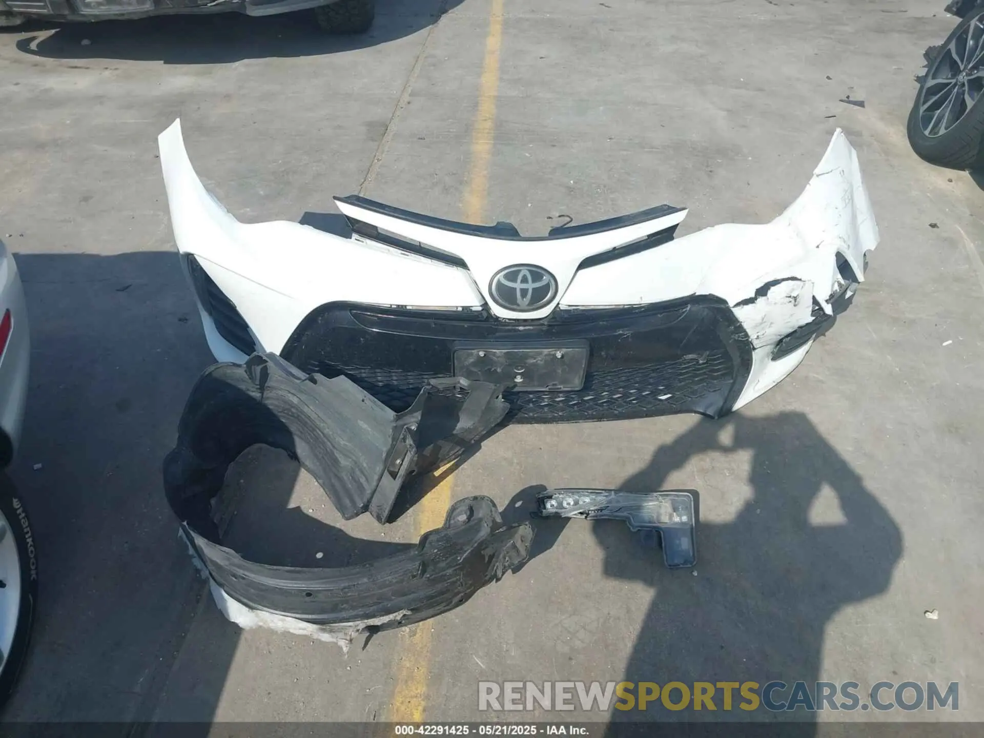 12 Фотография поврежденного автомобиля 5YFBURHEXKP885270 TOYOTA COROLLA 2019