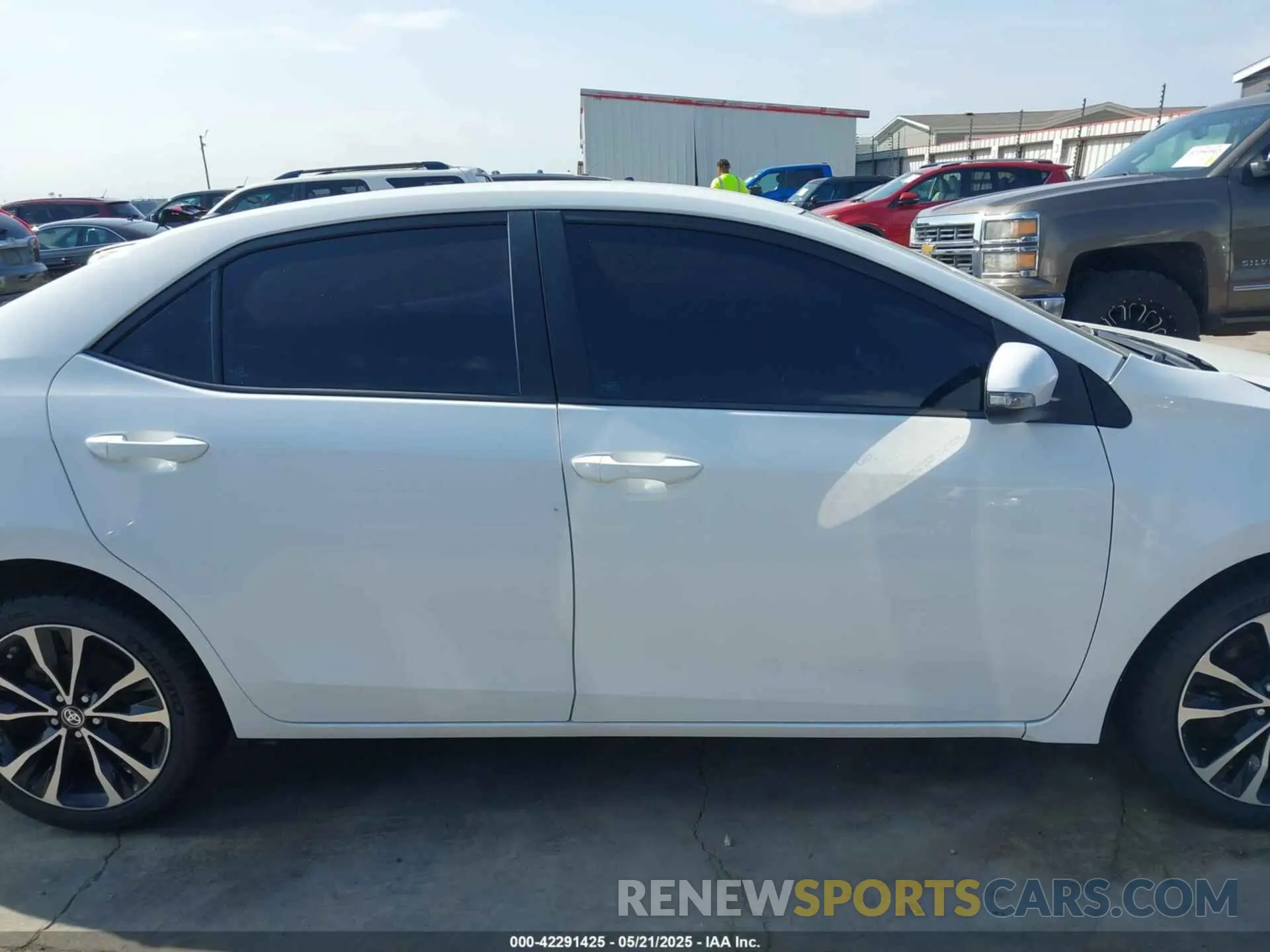 14 Фотография поврежденного автомобиля 5YFBURHEXKP885270 TOYOTA COROLLA 2019