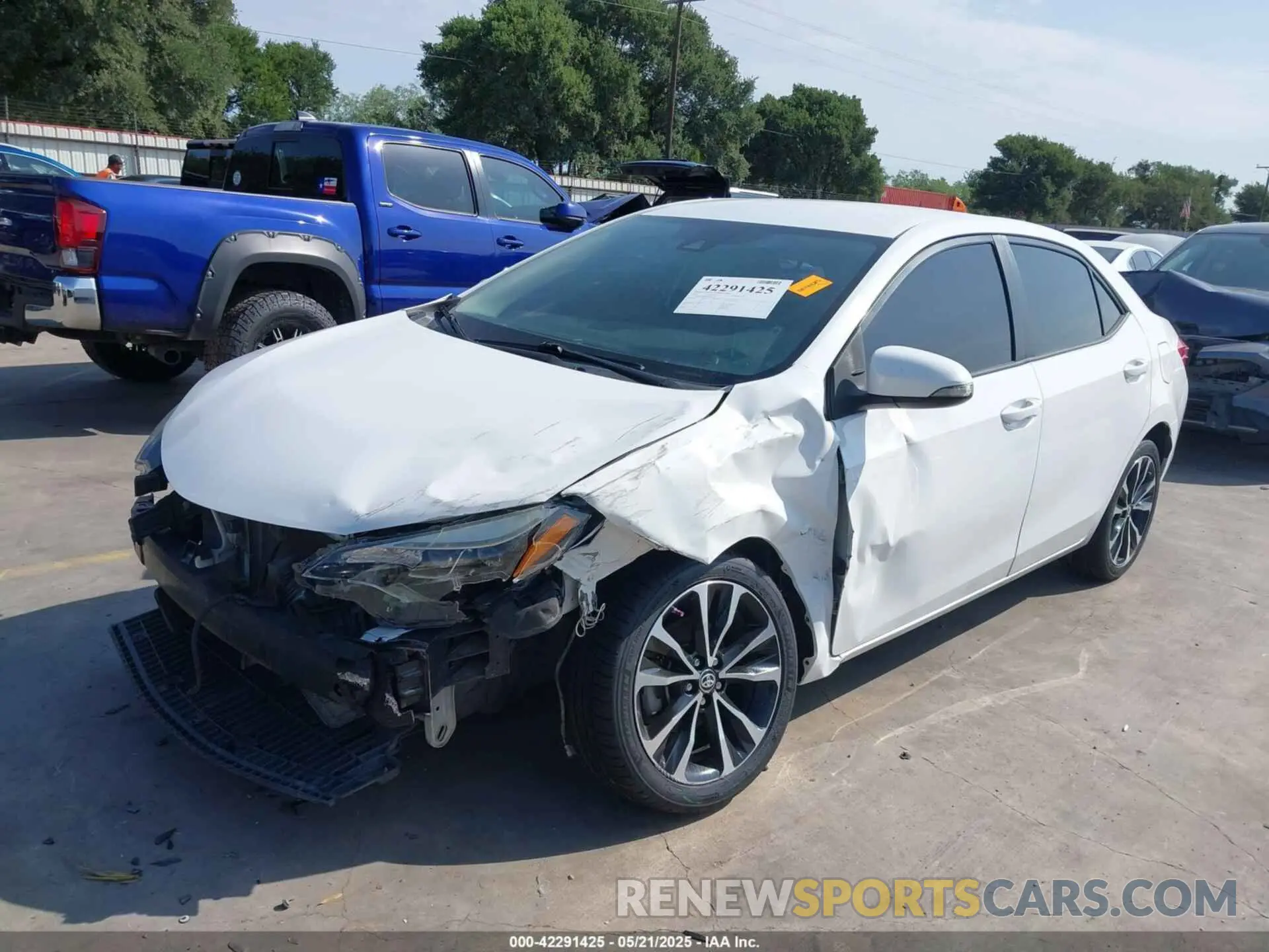 2 Фотография поврежденного автомобиля 5YFBURHEXKP885270 TOYOTA COROLLA 2019