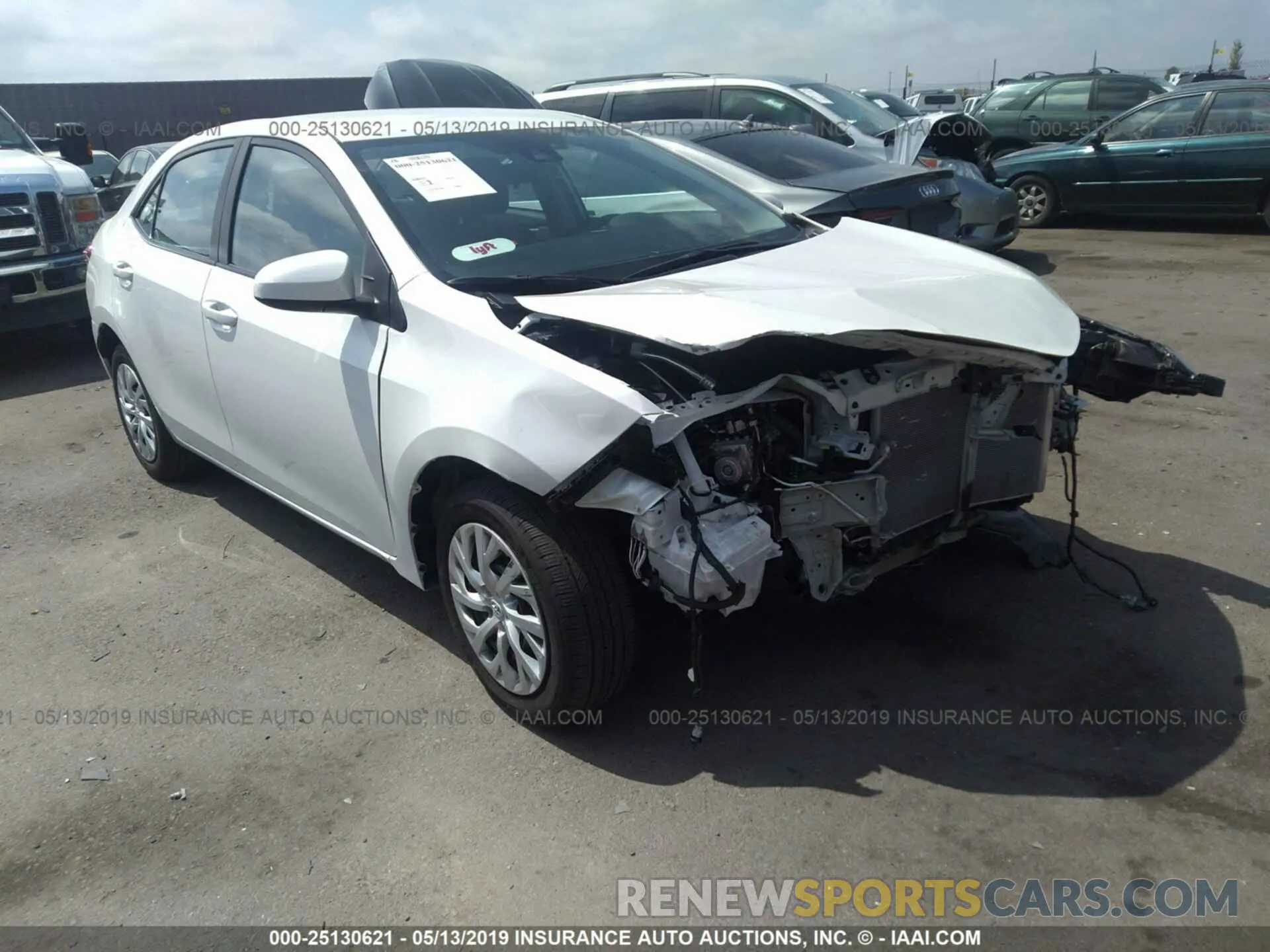 1 Photograph of a damaged car 5YFBURHEXKP892140 TOYOTA COROLLA 2019