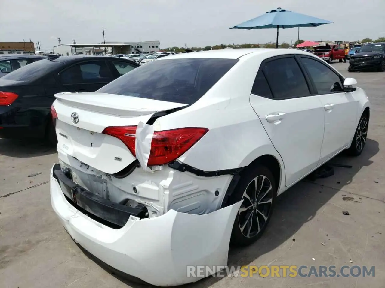 4 Фотография поврежденного автомобиля 5YFBURHEXKP894034 TOYOTA COROLLA 2019