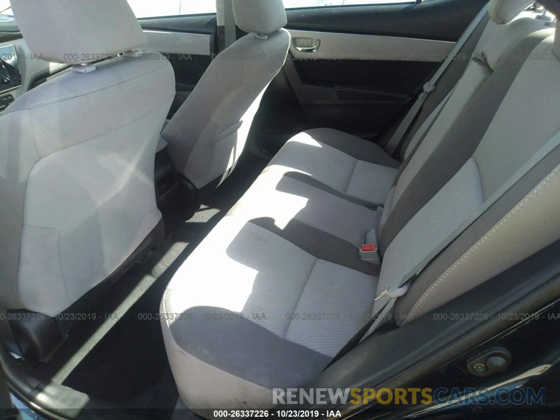 8 Photograph of a damaged car 5YFBURHEXKP895961 TOYOTA COROLLA 2019