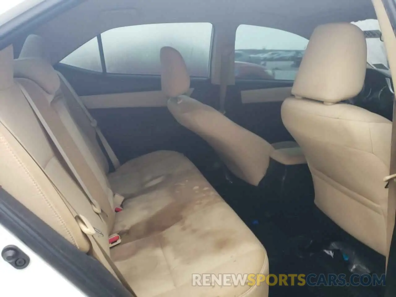 10 Photograph of a damaged car 5YFBURHEXKP902553 TOYOTA COROLLA 2019