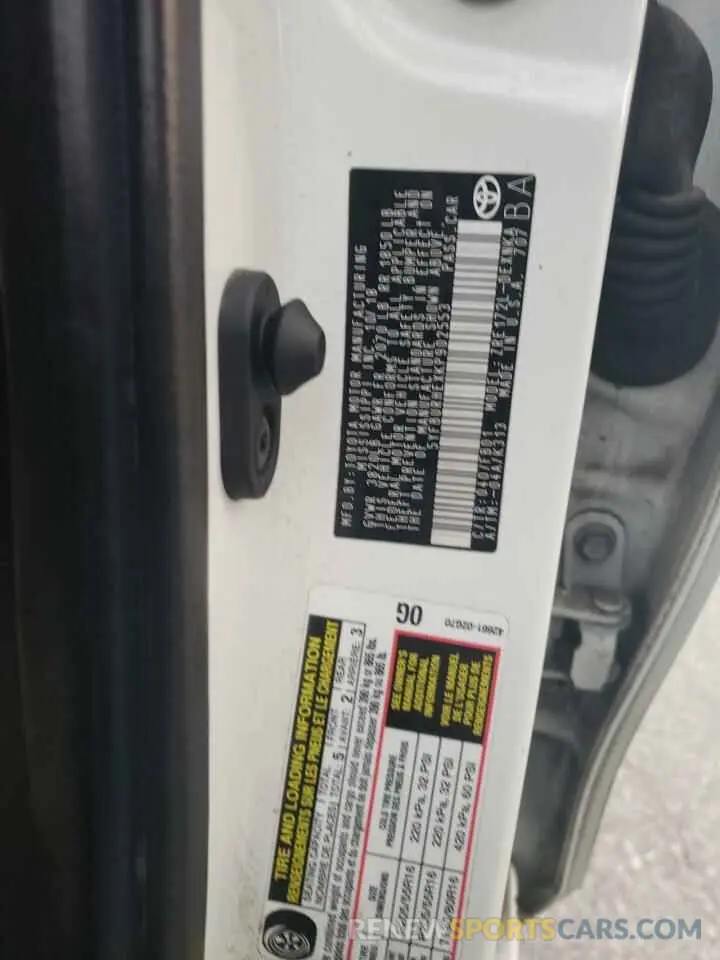 12 Photograph of a damaged car 5YFBURHEXKP902553 TOYOTA COROLLA 2019