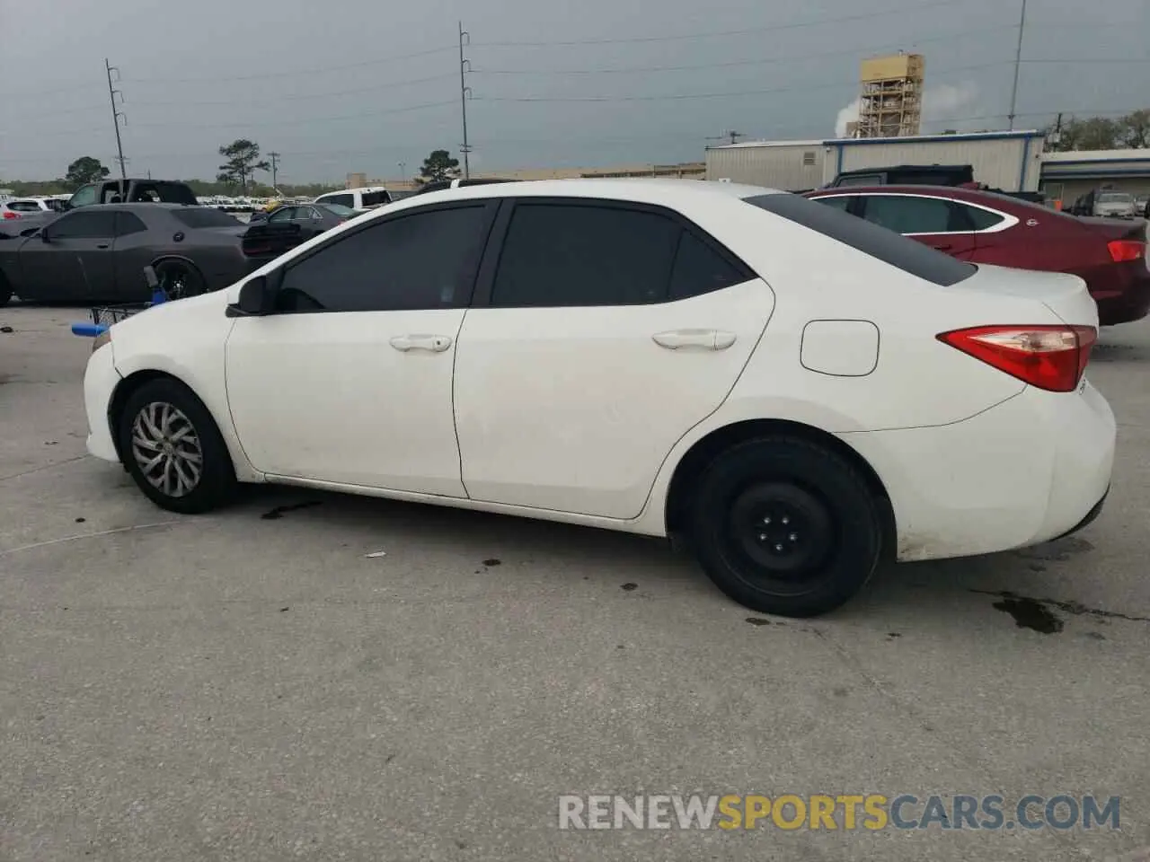 2 Photograph of a damaged car 5YFBURHEXKP902553 TOYOTA COROLLA 2019