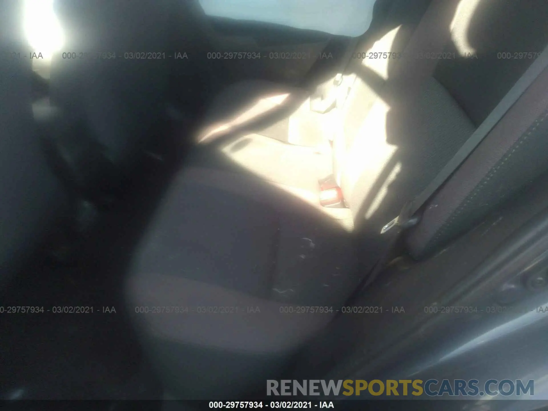 8 Photograph of a damaged car 5YFBURHEXKP904142 TOYOTA COROLLA 2019