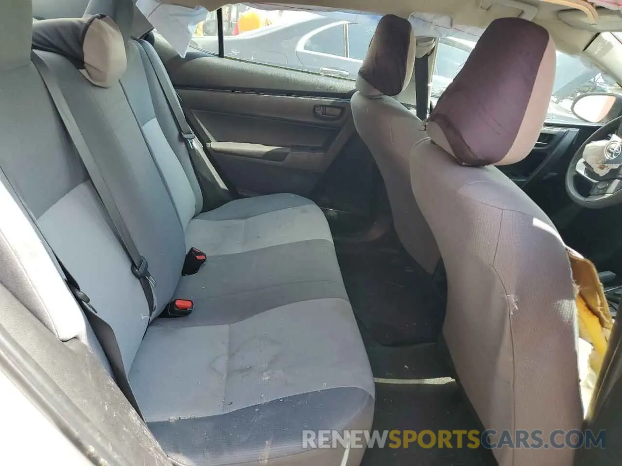 10 Photograph of a damaged car 5YFBURHEXKP913679 TOYOTA COROLLA 2019