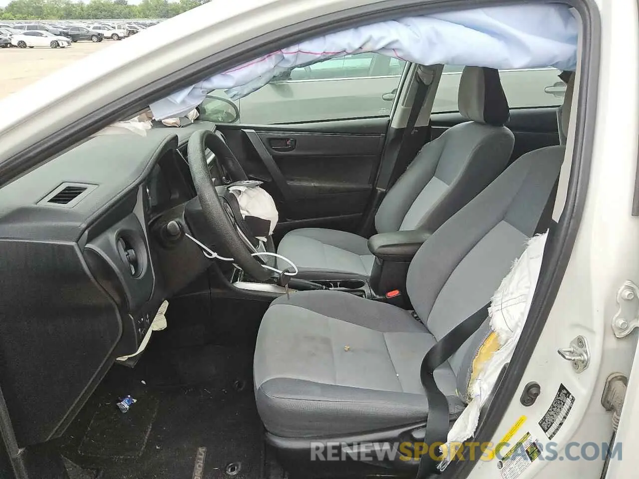 7 Photograph of a damaged car 5YFBURHEXKP913679 TOYOTA COROLLA 2019