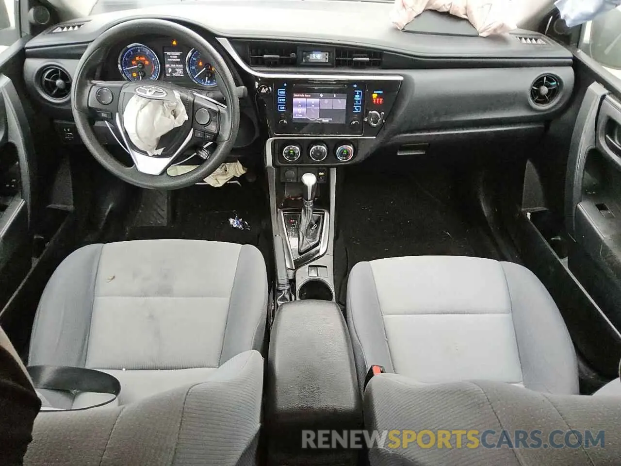 8 Photograph of a damaged car 5YFBURHEXKP913679 TOYOTA COROLLA 2019