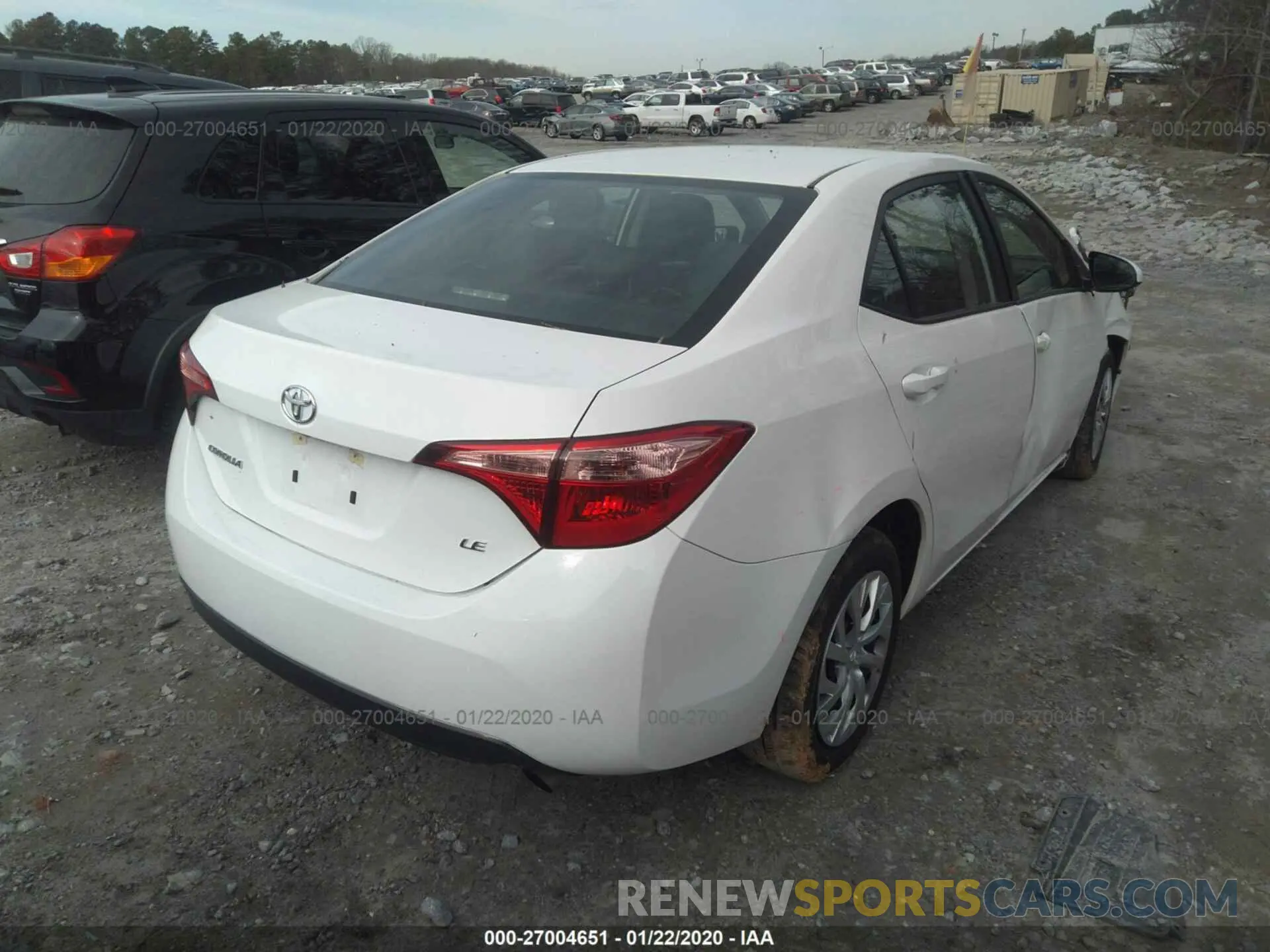 4 Photograph of a damaged car 5YFBURHEXKP916226 TOYOTA COROLLA 2019