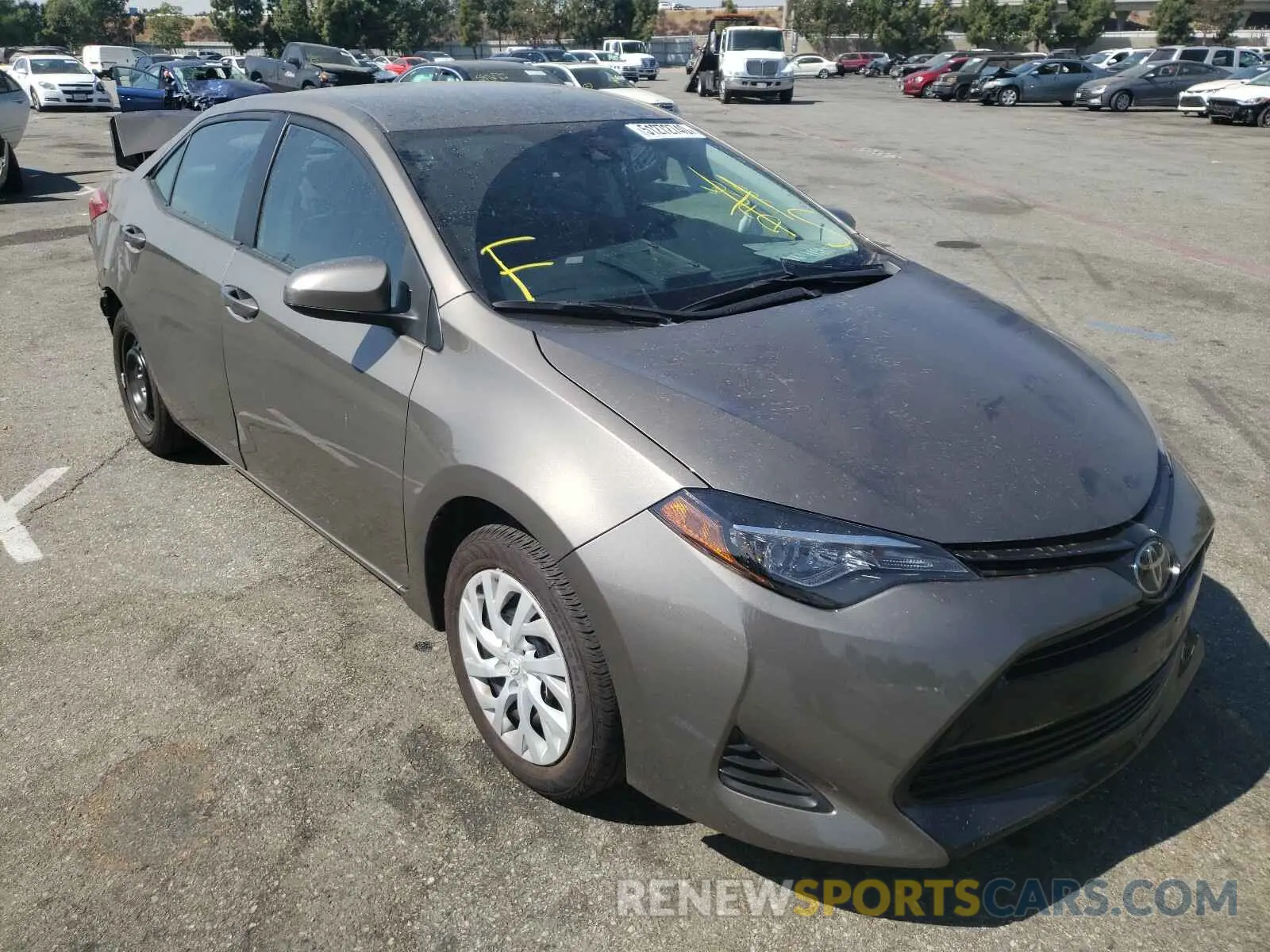 1 Photograph of a damaged car 5YFBURHEXKP916985 TOYOTA COROLLA 2019