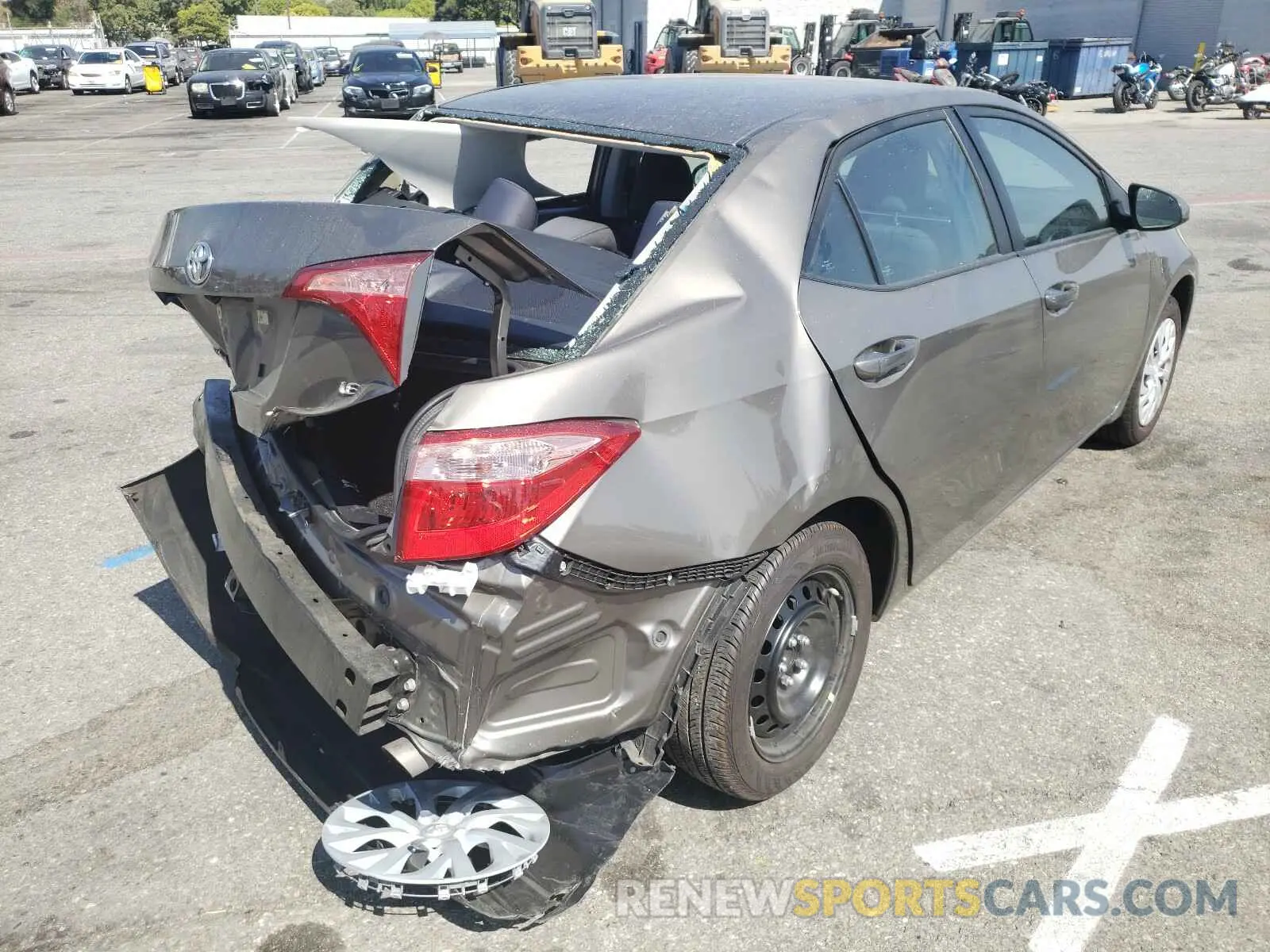 4 Photograph of a damaged car 5YFBURHEXKP916985 TOYOTA COROLLA 2019