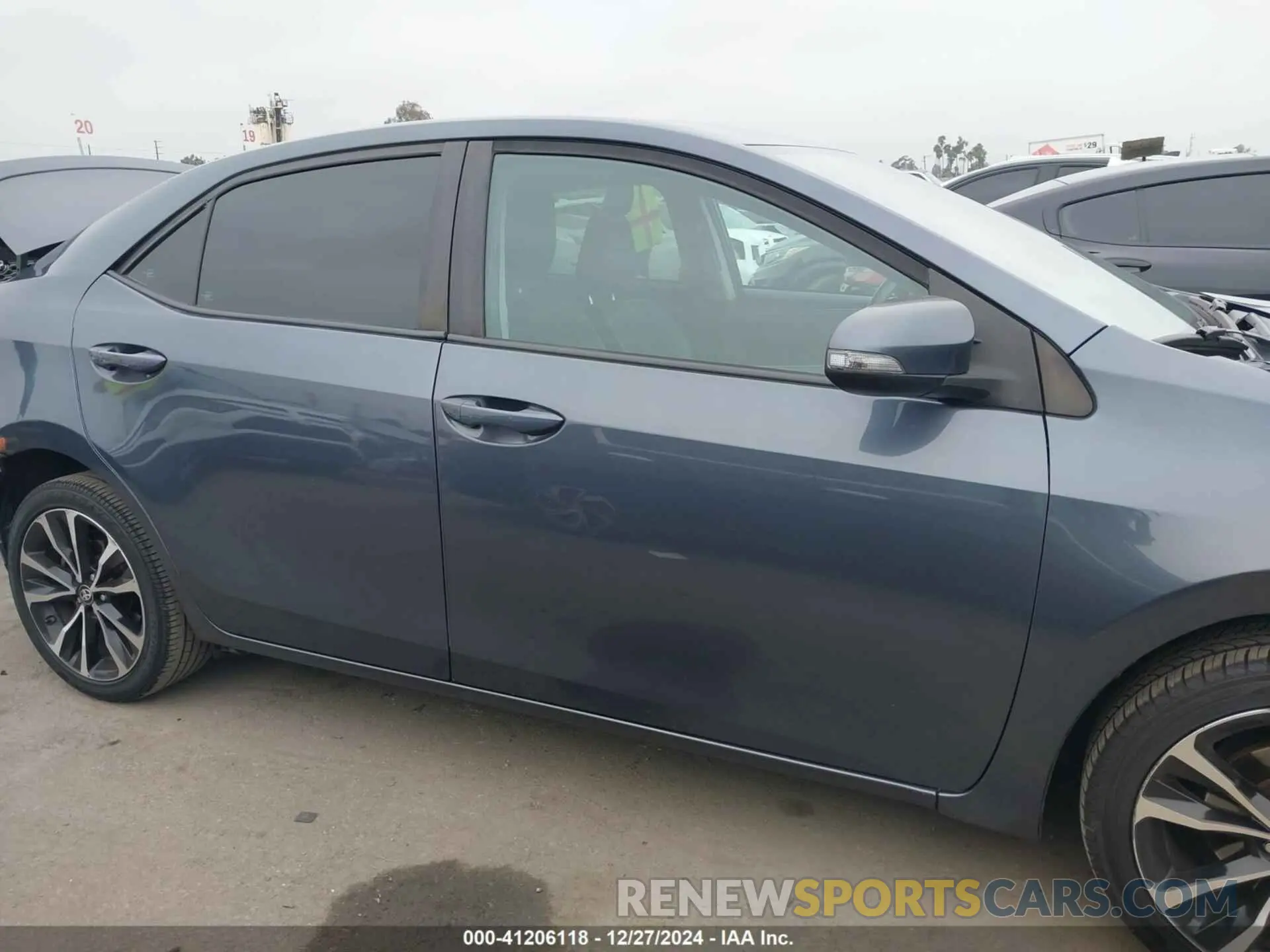 14 Photograph of a damaged car 5YFBURHEXKP918106 TOYOTA COROLLA 2019