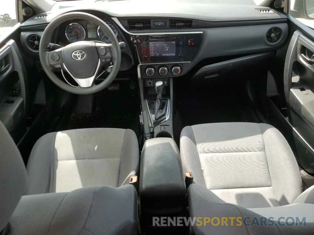 8 Photograph of a damaged car 5YFBURHEXKP918221 TOYOTA COROLLA 2019