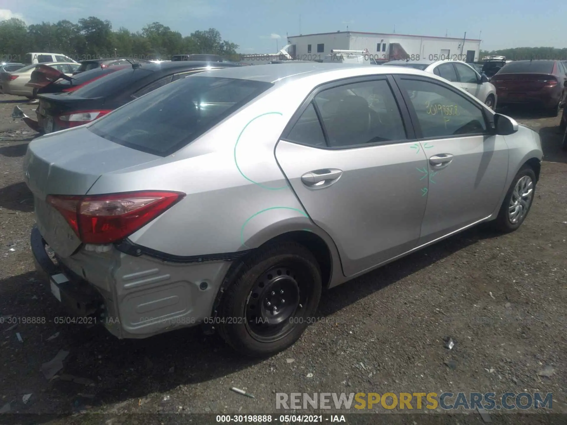 4 Photograph of a damaged car 5YFBURHEXKP919689 TOYOTA COROLLA 2019
