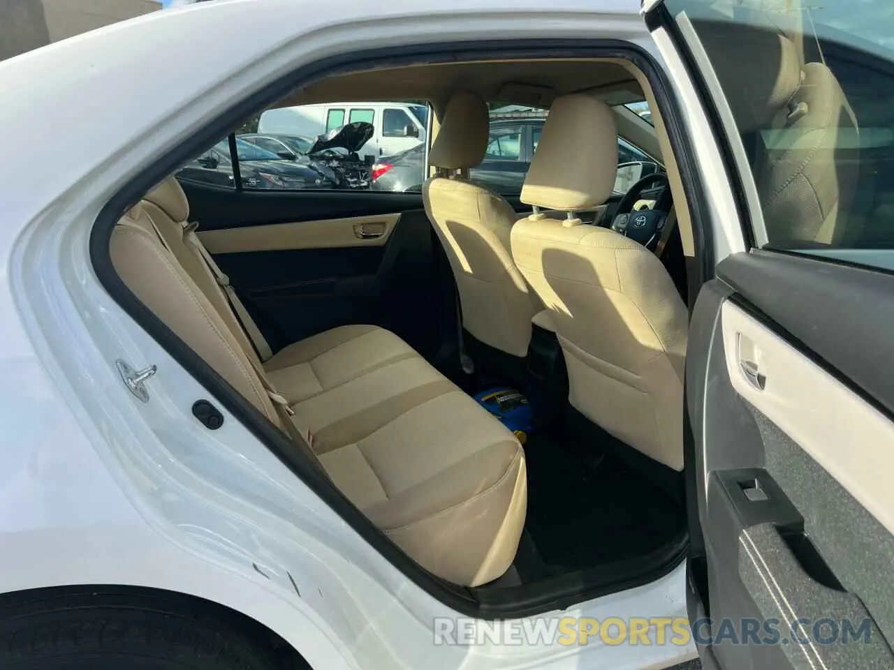 6 Фотография поврежденного автомобиля 5YFBURHEXKP921605 TOYOTA COROLLA 2019