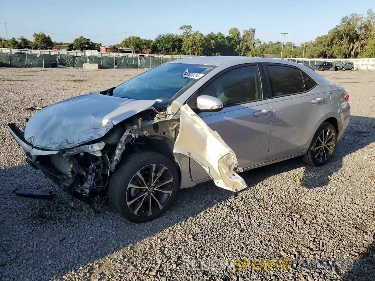 1 Photograph of a damaged car 5YFBURHEXKP922012 TOYOTA COROLLA 2019