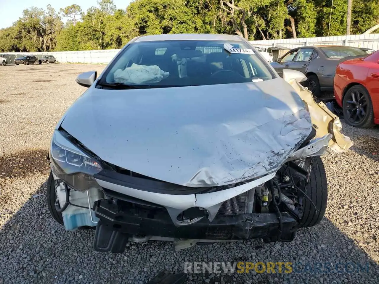5 Photograph of a damaged car 5YFBURHEXKP922012 TOYOTA COROLLA 2019