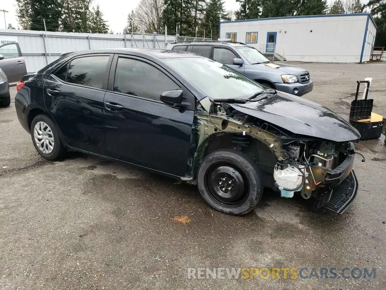 4 Photograph of a damaged car 5YFBURHEXKP923550 TOYOTA COROLLA 2019