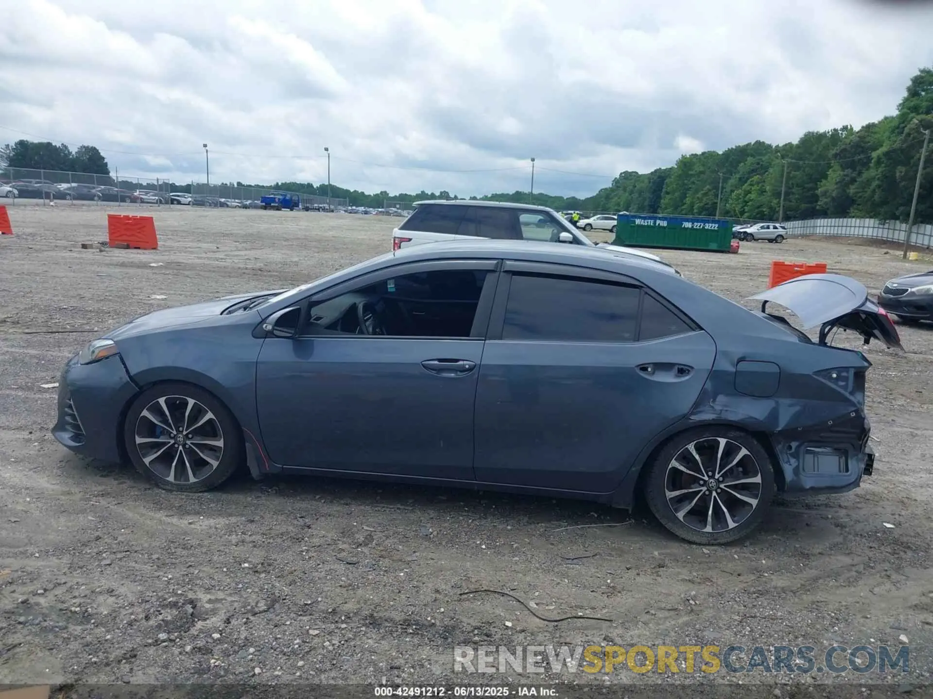 15 Photograph of a damaged car 5YFBURHEXKP926710 TOYOTA COROLLA 2019