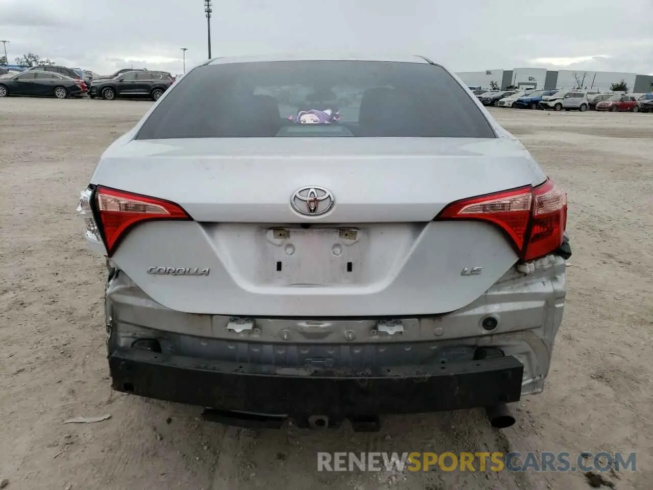 6 Photograph of a damaged car 5YFBURHEXKP930739 TOYOTA COROLLA 2019