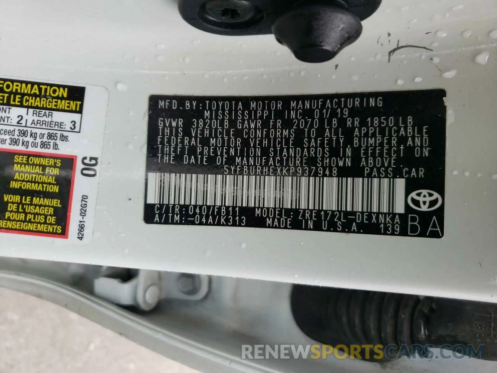 10 Photograph of a damaged car 5YFBURHEXKP937948 TOYOTA COROLLA 2019