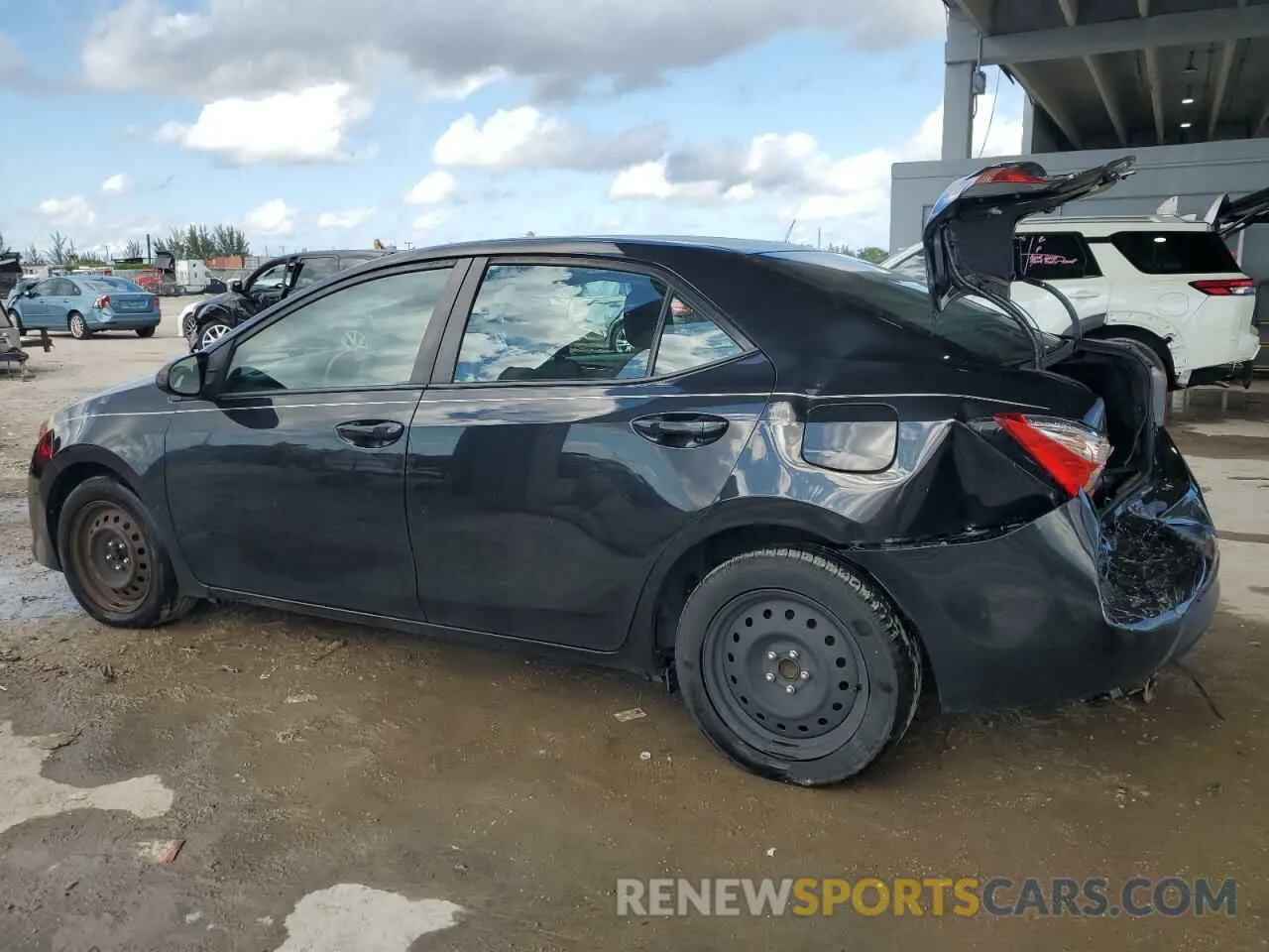 2 Photograph of a damaged car 5YFBURHEXKP939151 TOYOTA COROLLA 2019