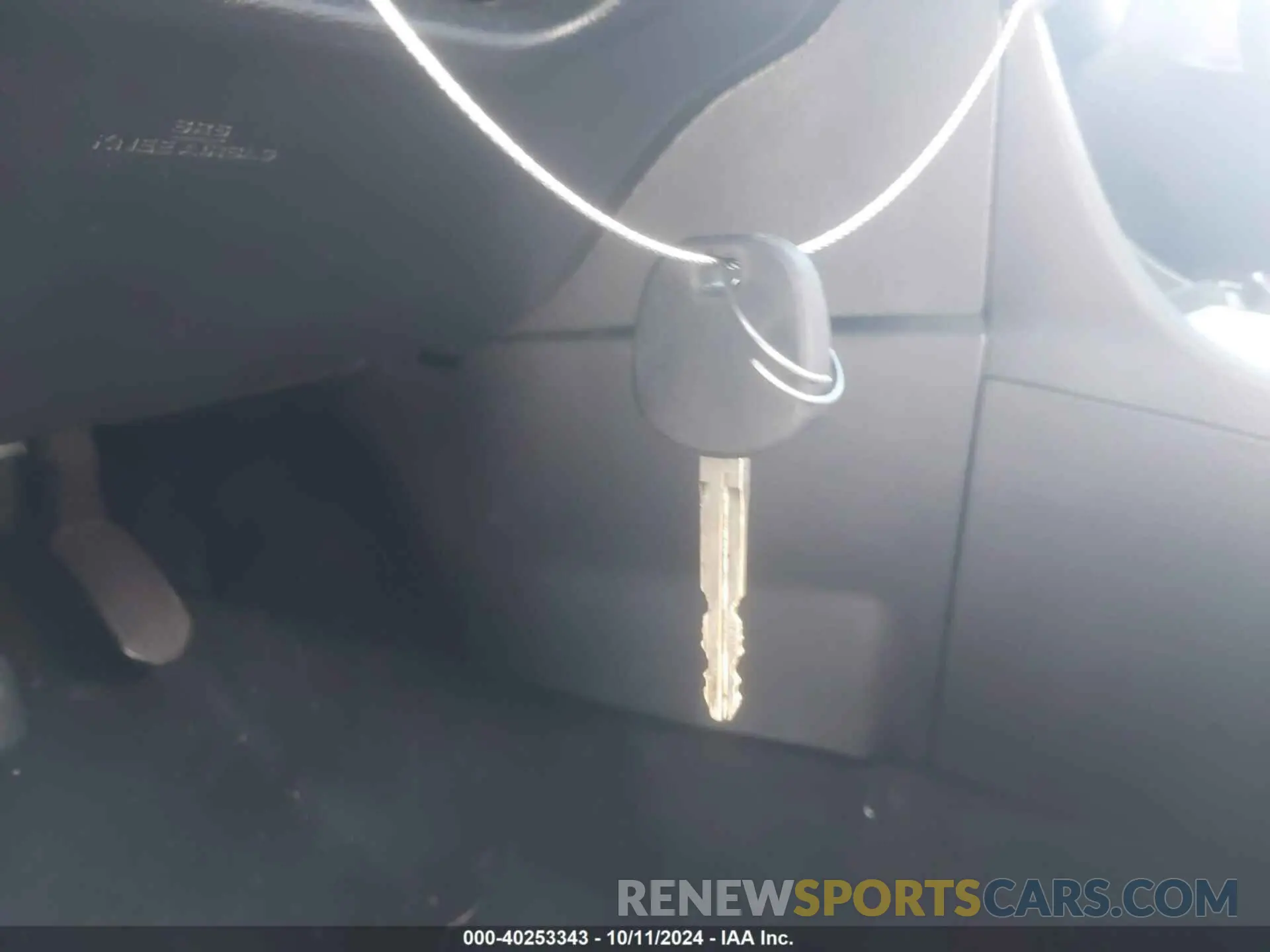 11 Photograph of a damaged car 5YFBURHEXKP939876 TOYOTA COROLLA 2019