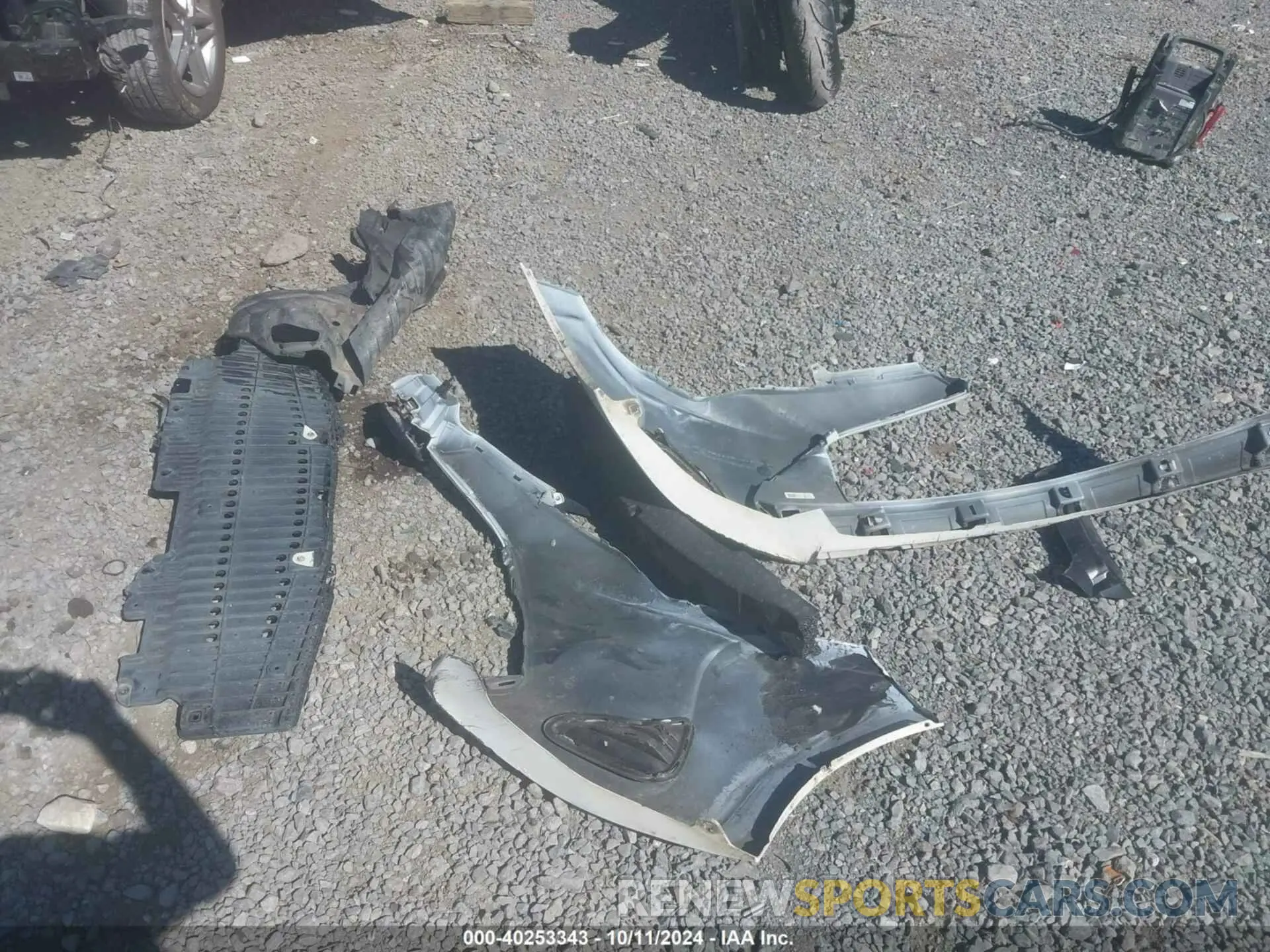 12 Photograph of a damaged car 5YFBURHEXKP939876 TOYOTA COROLLA 2019