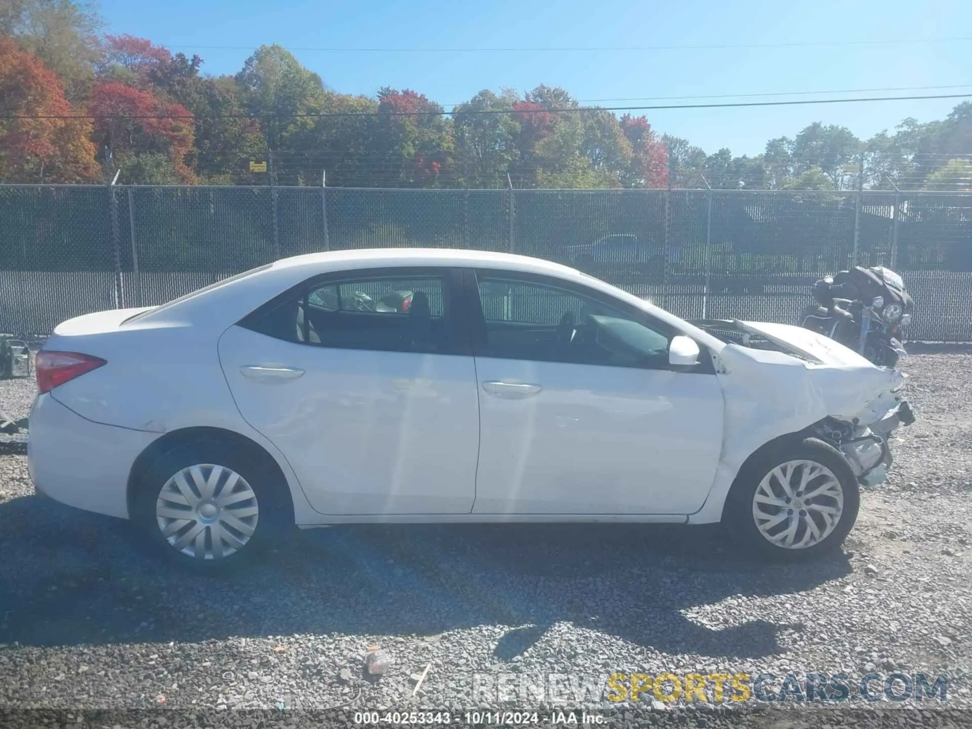 14 Photograph of a damaged car 5YFBURHEXKP939876 TOYOTA COROLLA 2019