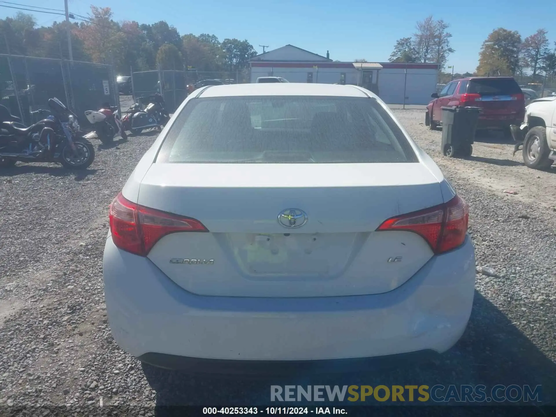 17 Photograph of a damaged car 5YFBURHEXKP939876 TOYOTA COROLLA 2019