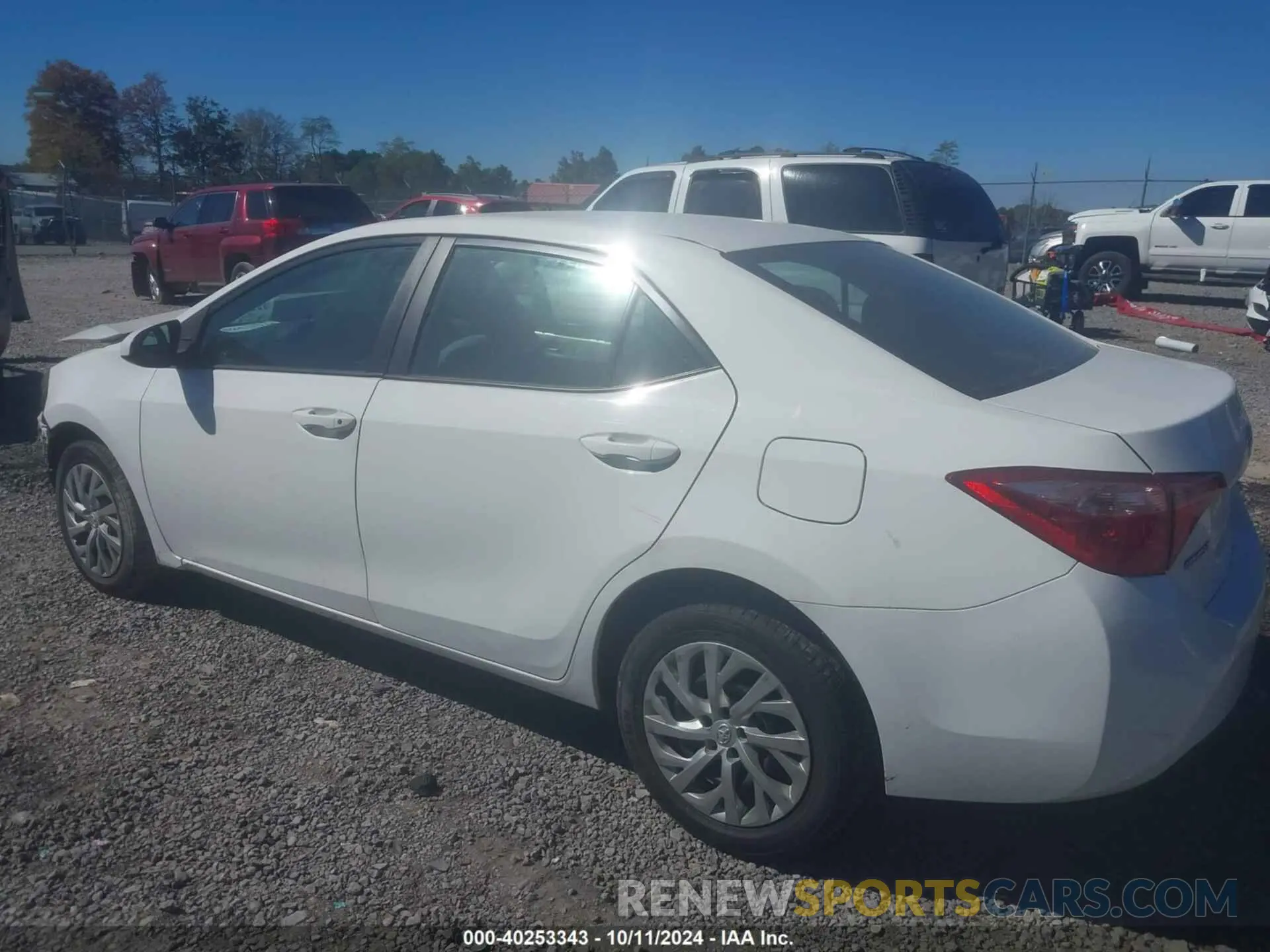 3 Photograph of a damaged car 5YFBURHEXKP939876 TOYOTA COROLLA 2019