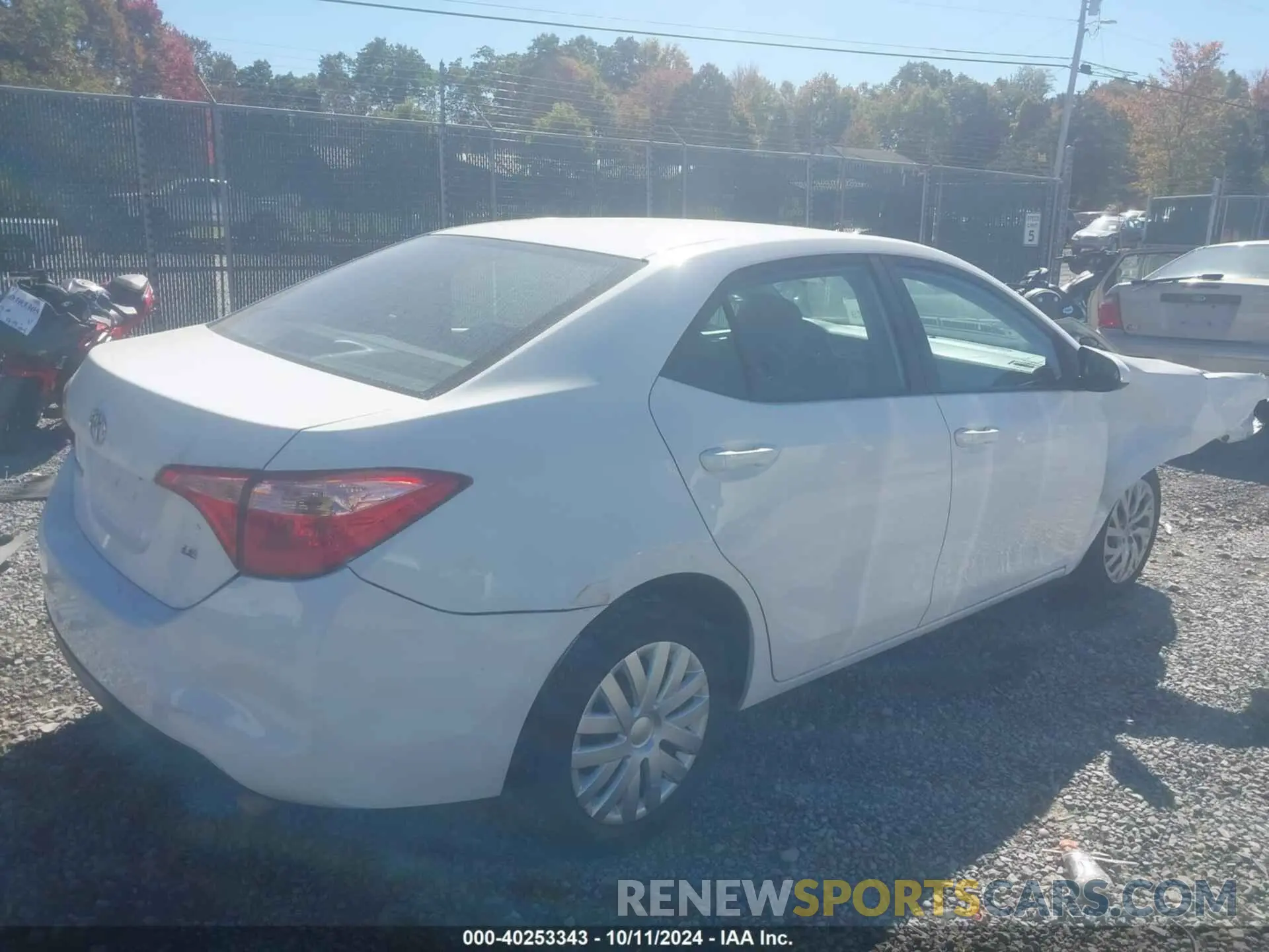 4 Photograph of a damaged car 5YFBURHEXKP939876 TOYOTA COROLLA 2019