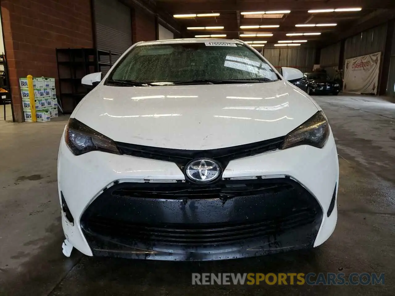 5 Photograph of a damaged car 5YFBURHEXKP940266 TOYOTA COROLLA 2019