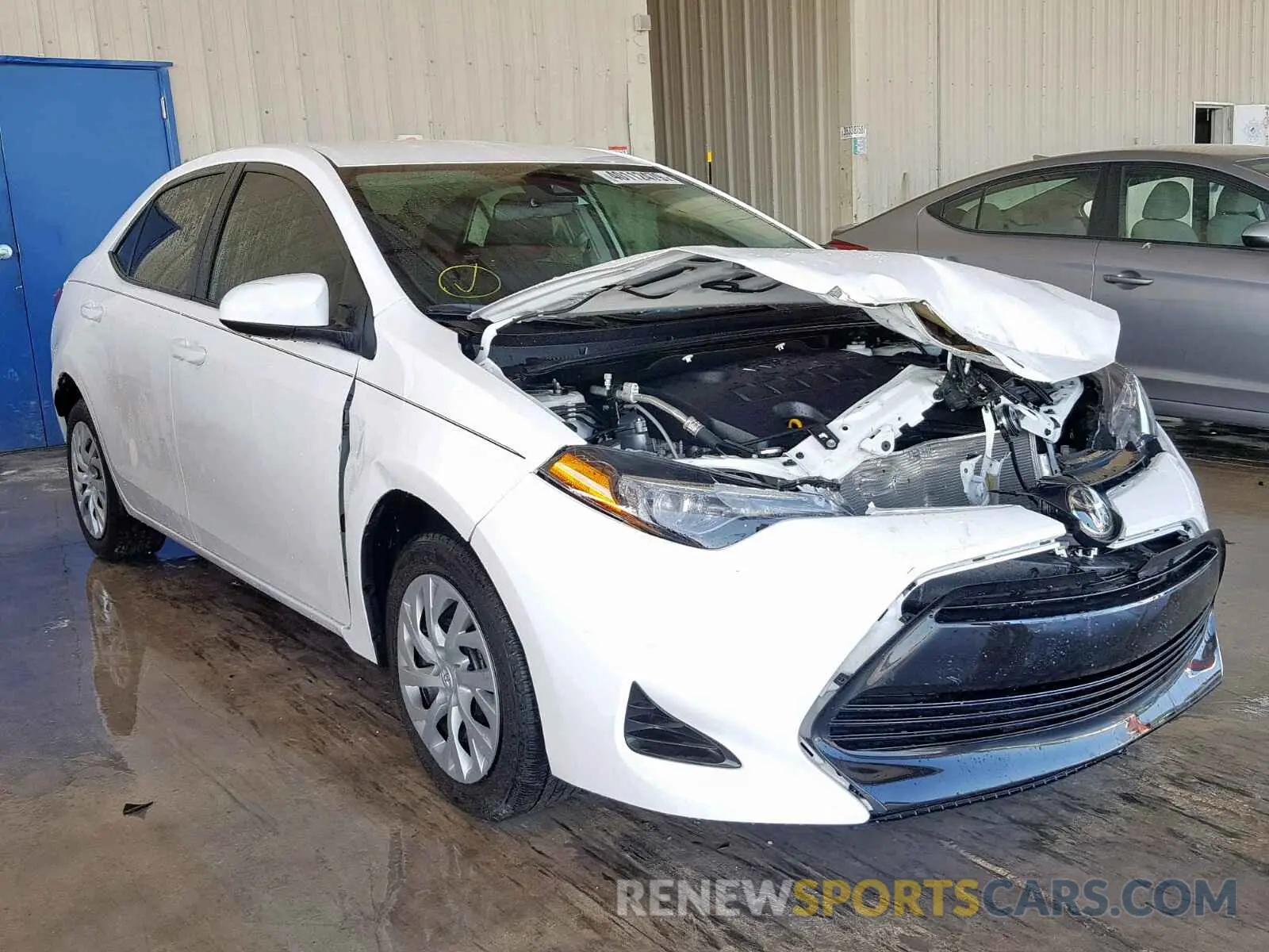 1 Photograph of a damaged car 5YFBURHEXKP941983 TOYOTA COROLLA 2019