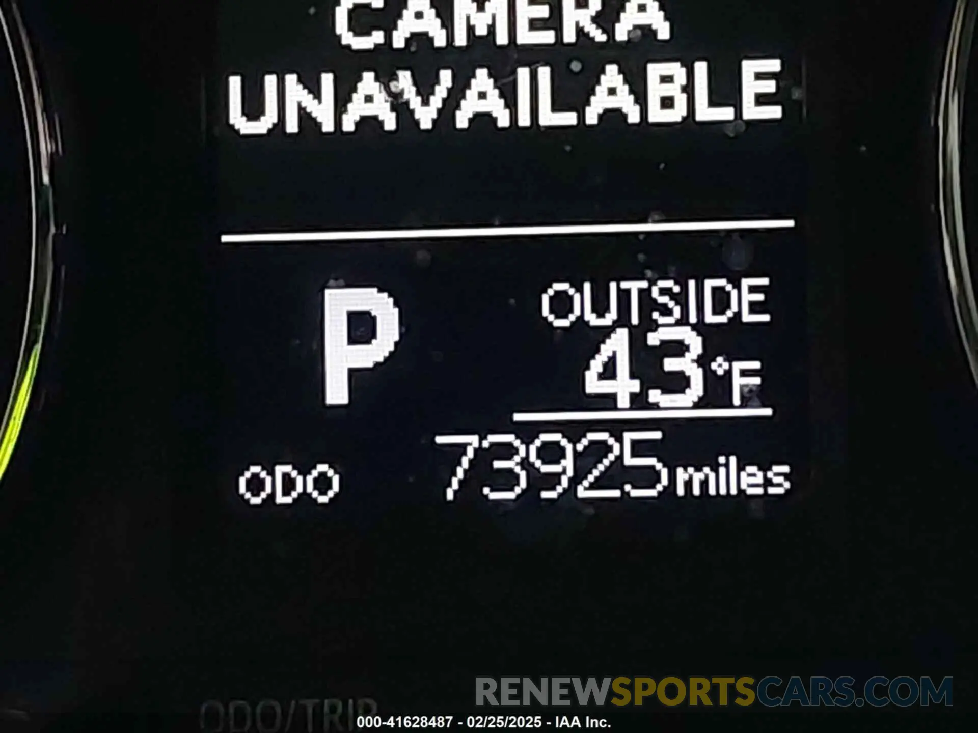 15 Photograph of a damaged car 5YFBURHEXKP943913 TOYOTA COROLLA 2019