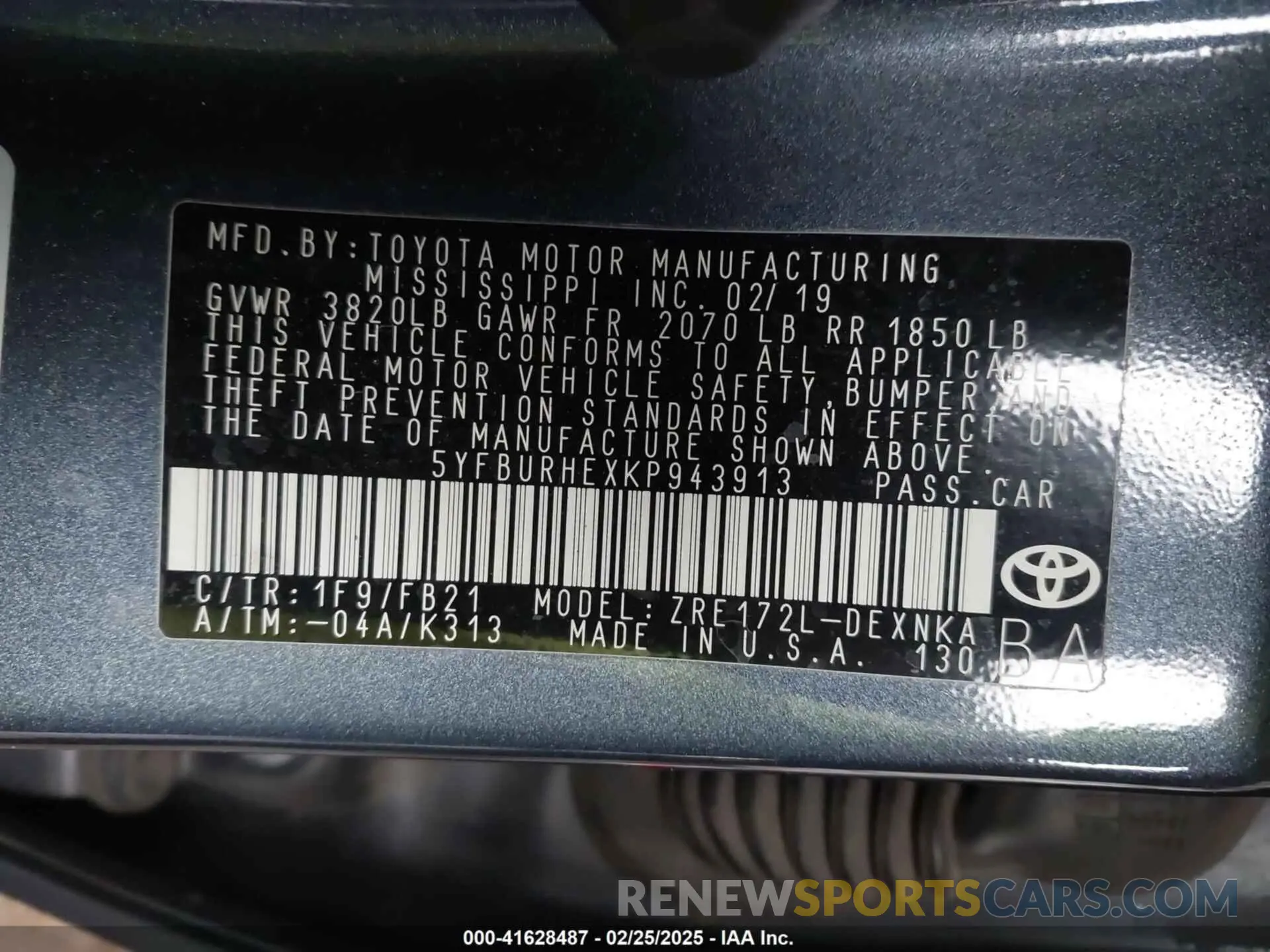 9 Photograph of a damaged car 5YFBURHEXKP943913 TOYOTA COROLLA 2019