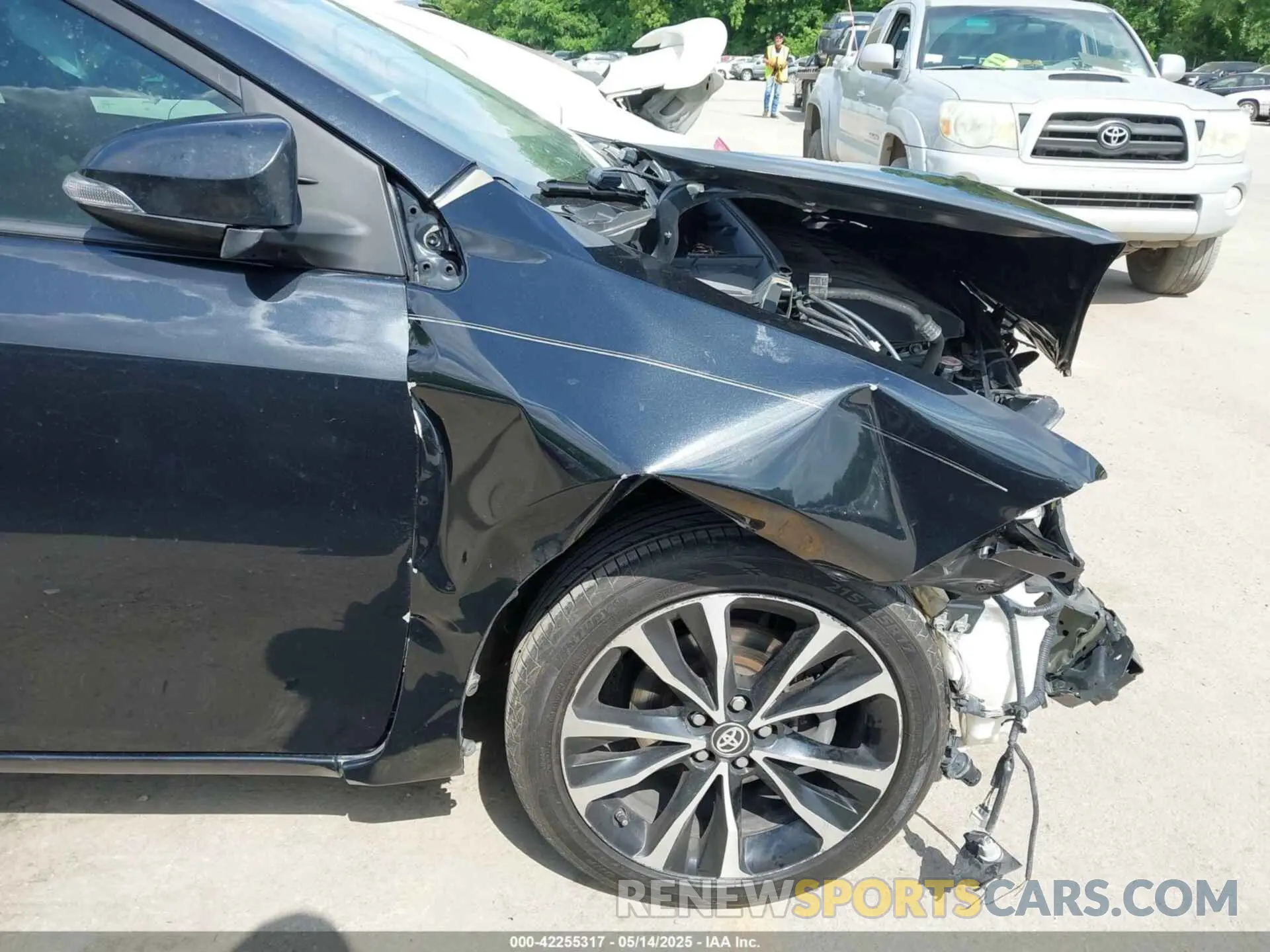 18 Фотография поврежденного автомобиля 5YFBURHEXKP943961 TOYOTA COROLLA 2019