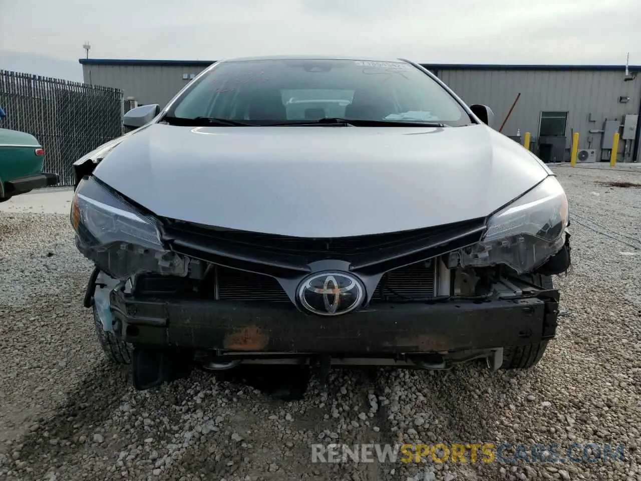 5 Photograph of a damaged car 5YFBURHEXKP944060 TOYOTA COROLLA 2019
