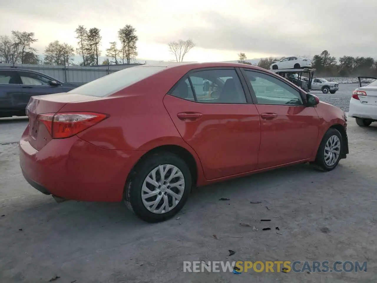 3 Фотография поврежденного автомобиля 5YFBURHEXKP944222 TOYOTA COROLLA 2019