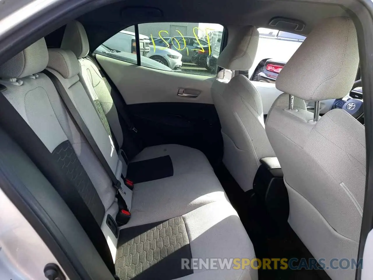 10 Photograph of a damaged car JTNK4RBE2K3004798 TOYOTA COROLLA 2019