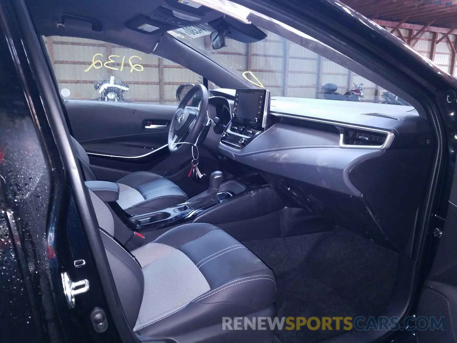 5 Photograph of a damaged car JTNK4RBE2K3045206 TOYOTA COROLLA 2019