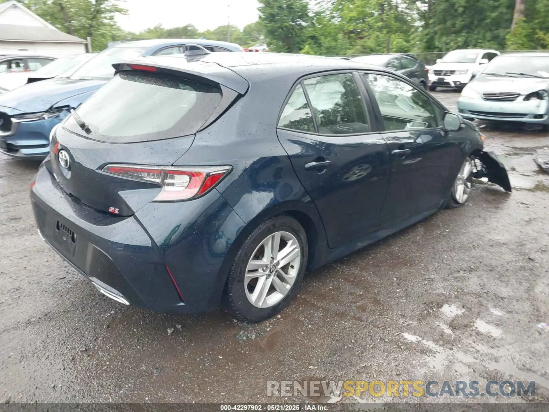 4 Photograph of a damaged car JTNK4RBE2K3049966 TOYOTA COROLLA 2019