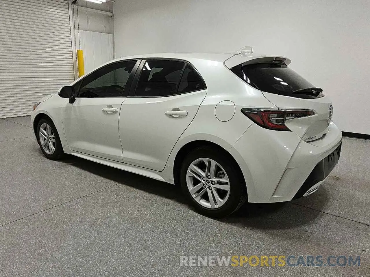 2 Photograph of a damaged car JTNK4RBE2K3064385 TOYOTA COROLLA 2019