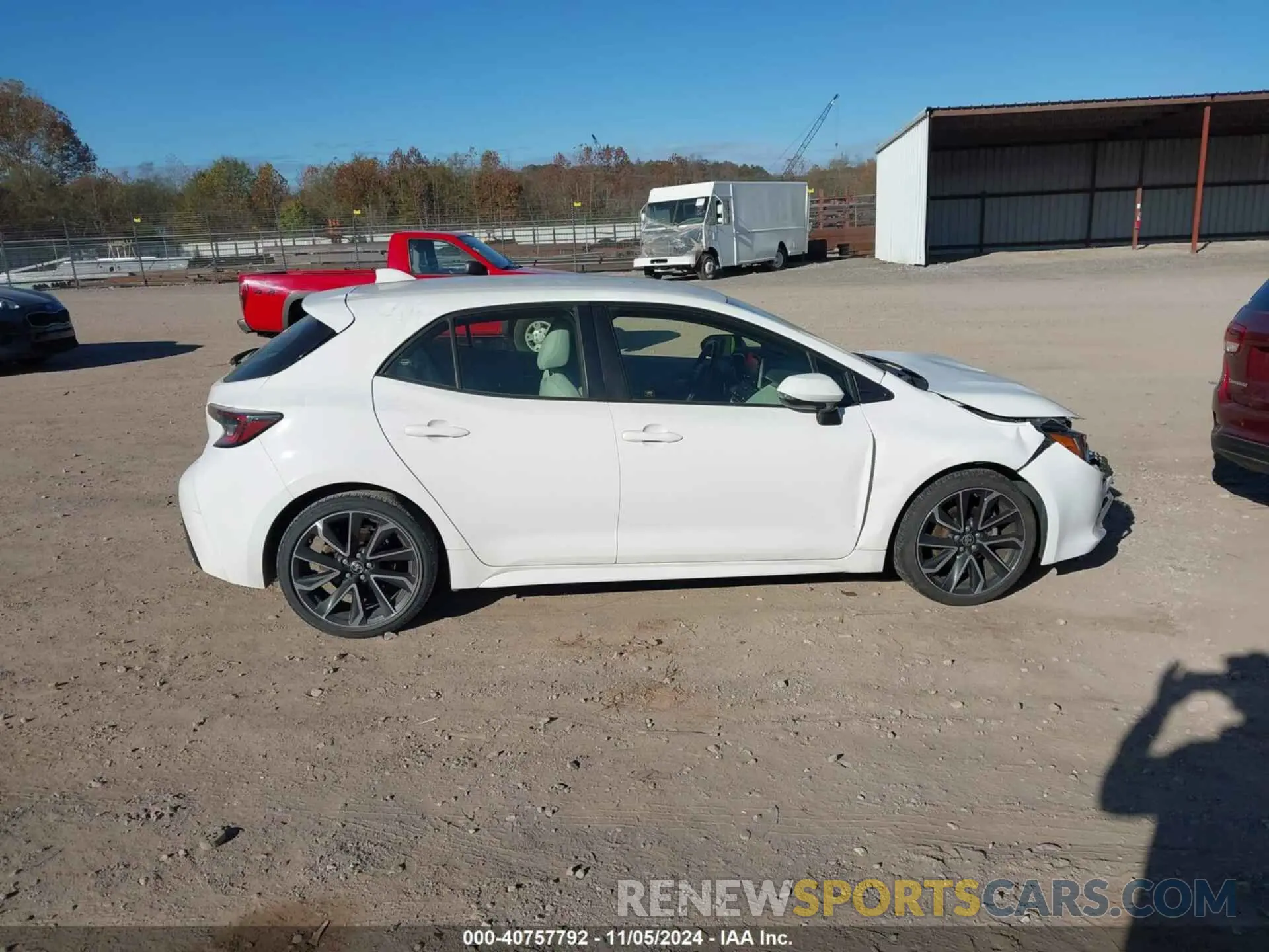 13 Фотография поврежденного автомобиля JTNK4RBE3K3010738 TOYOTA COROLLA 2019