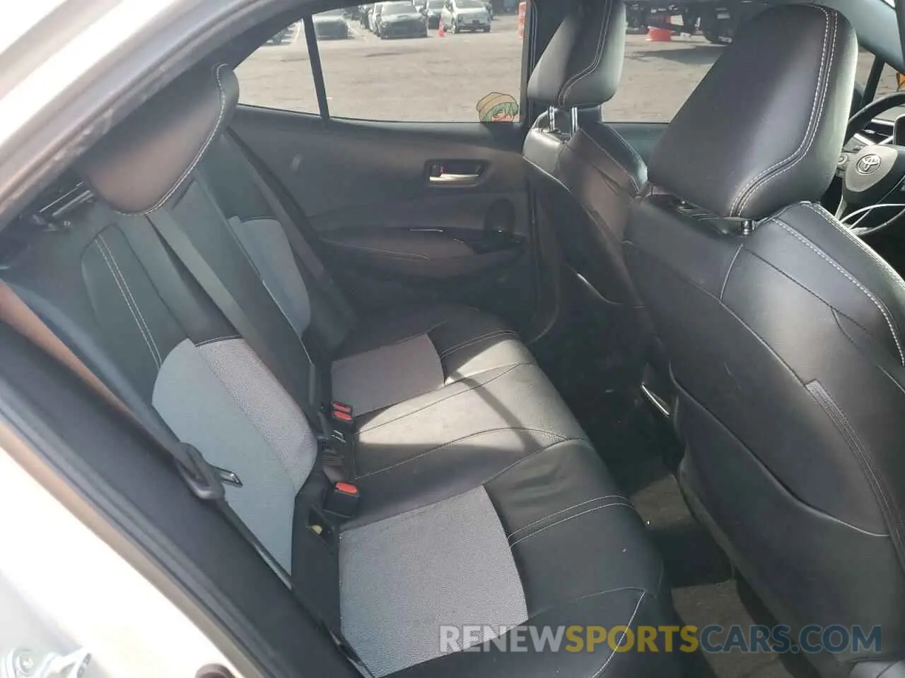 10 Photograph of a damaged car JTNK4RBE3K3015700 TOYOTA COROLLA 2019