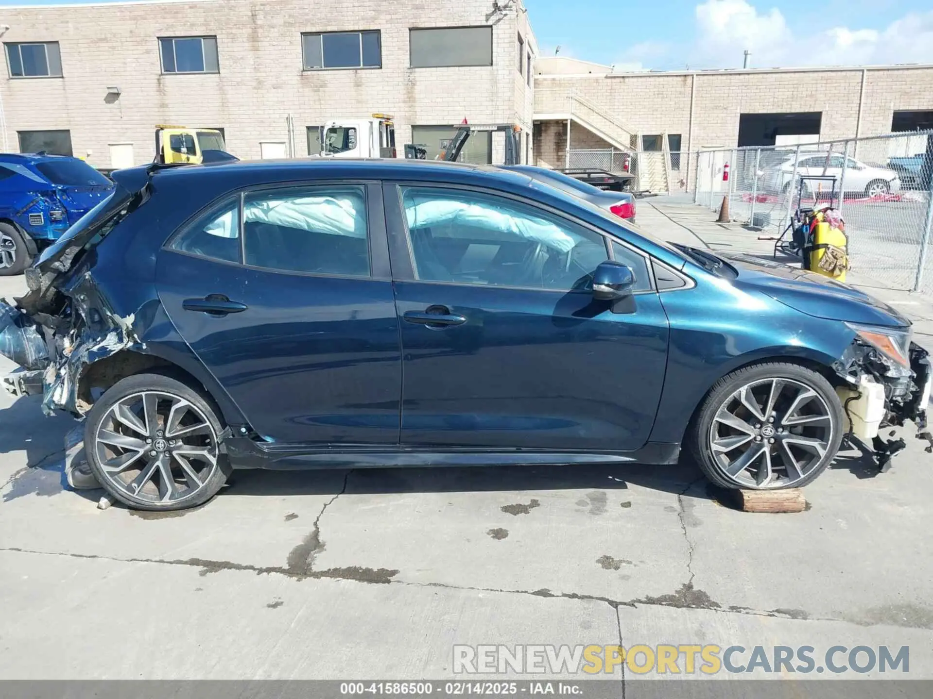 13 Photograph of a damaged car JTNK4RBE4K3004379 TOYOTA COROLLA 2019