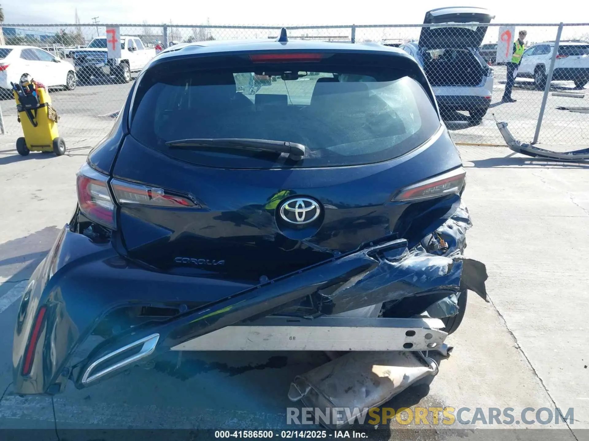 16 Photograph of a damaged car JTNK4RBE4K3004379 TOYOTA COROLLA 2019
