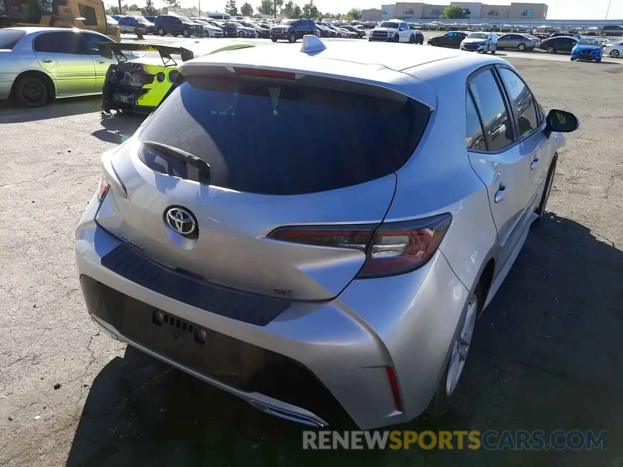 4 Photograph of a damaged car JTNK4RBE4K3005774 TOYOTA COROLLA 2019