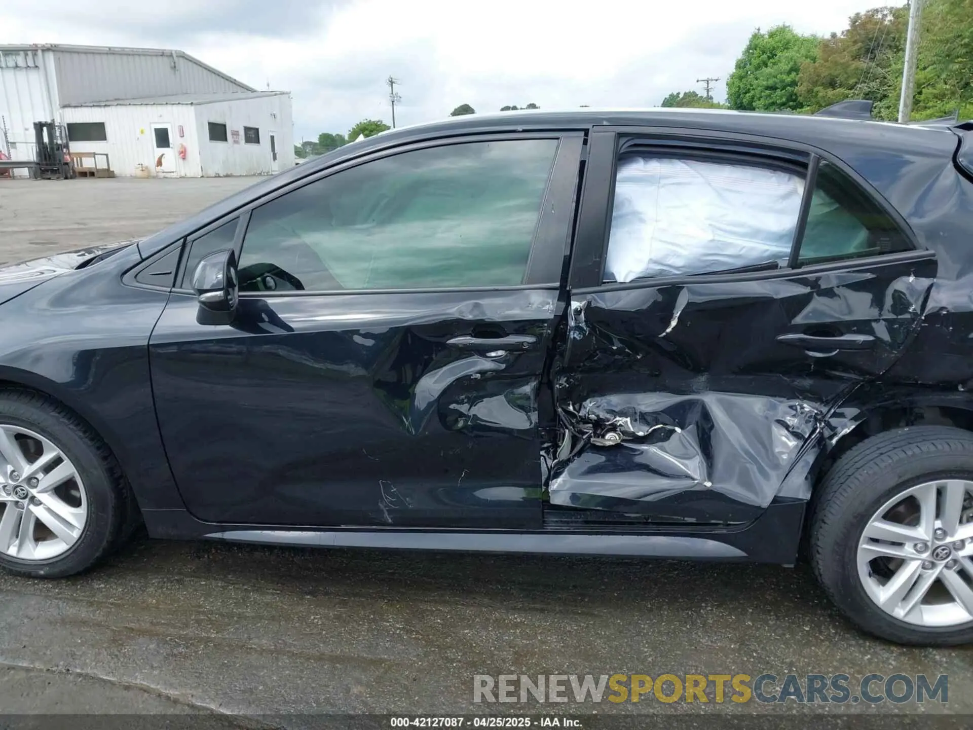 13 Photograph of a damaged car JTNK4RBE4K3039729 TOYOTA COROLLA 2019